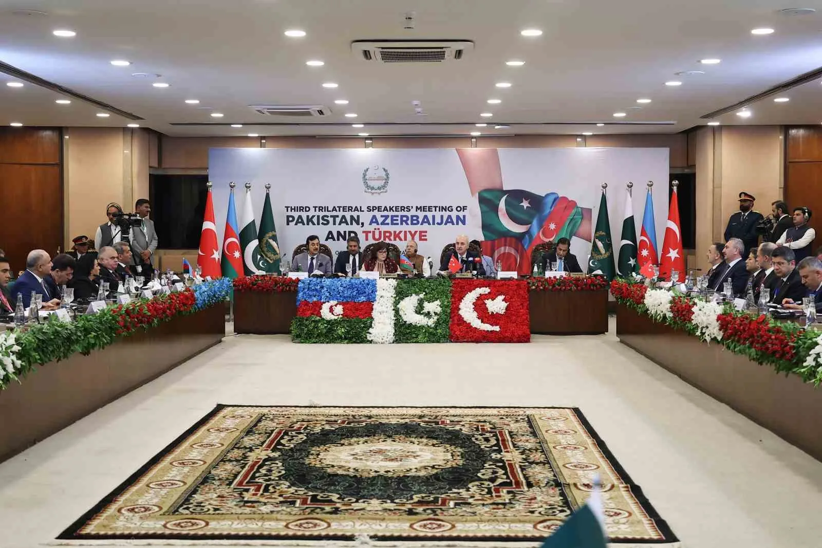 TBMM Başkanı Numan Kurtulmuş, “(İsrail ile Hamas arasındaki anlaşma) İki