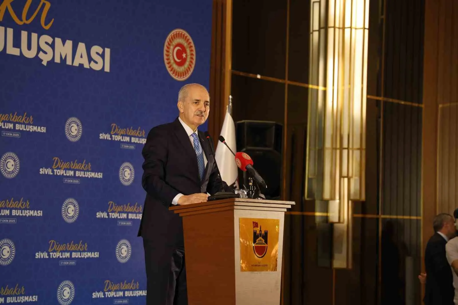 TBMM Başkanı Numan Kurtulmuş, Diyarbakır’da sivil toplum buluşmasında yaptığı açıklamada,