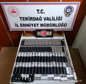 Tekirdağ’da yürütülen operasyonlarda çok sayıda kaçak ürün ele geçirilirken, 20