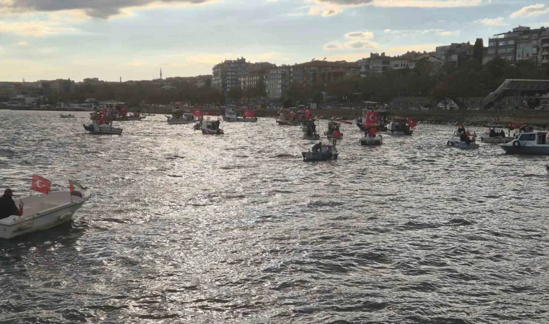 Tekirdağ’ın Süleymanpaşa ilçesinde onlarca balıkçı teknesi, Gazze’ye insani yardım ulaştırmak