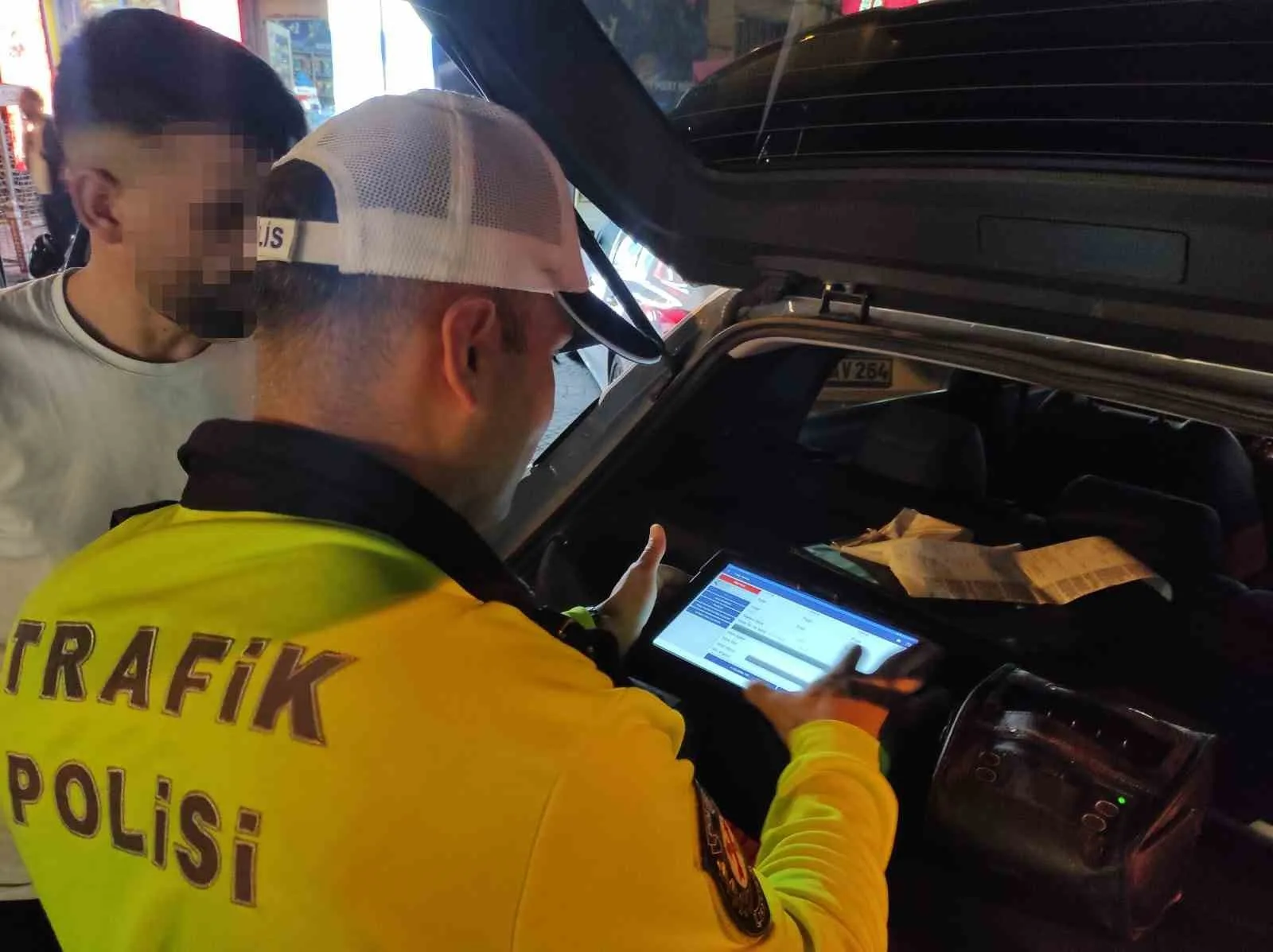 Tekirdağ’ın Süleymanpaşa ilçesinde trafik ekipleri tarafından yapılan denetimlerde kurallara uymayan