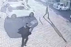 Aksaray’da otobüs firması sahibine yönelik gerçekleştirilen silahlı saldırının altından yakalanan