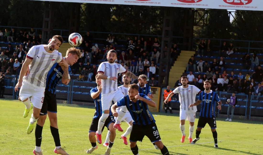 2’nci Lig Beyaz Grup 7’nci hafta mücadelesinde Karacabey Belediyespor, sahasında