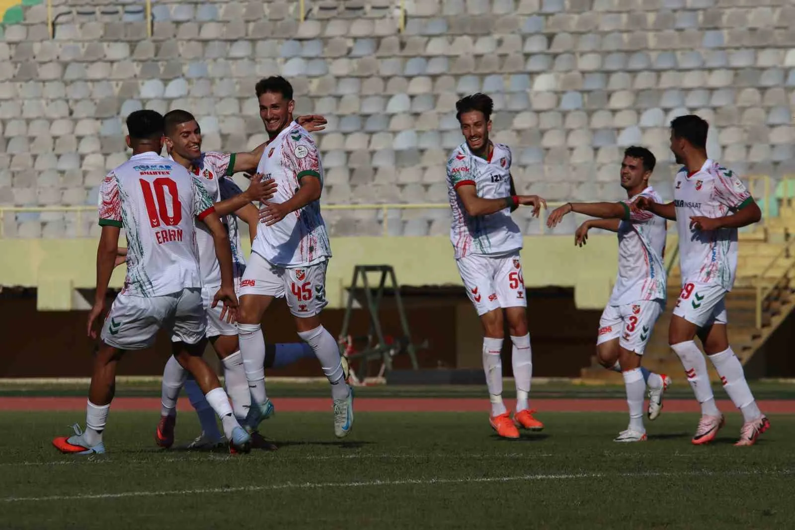 TFF 3. Lig 4. Grup 6. haftasında Karşıyaka, konuk olduğu