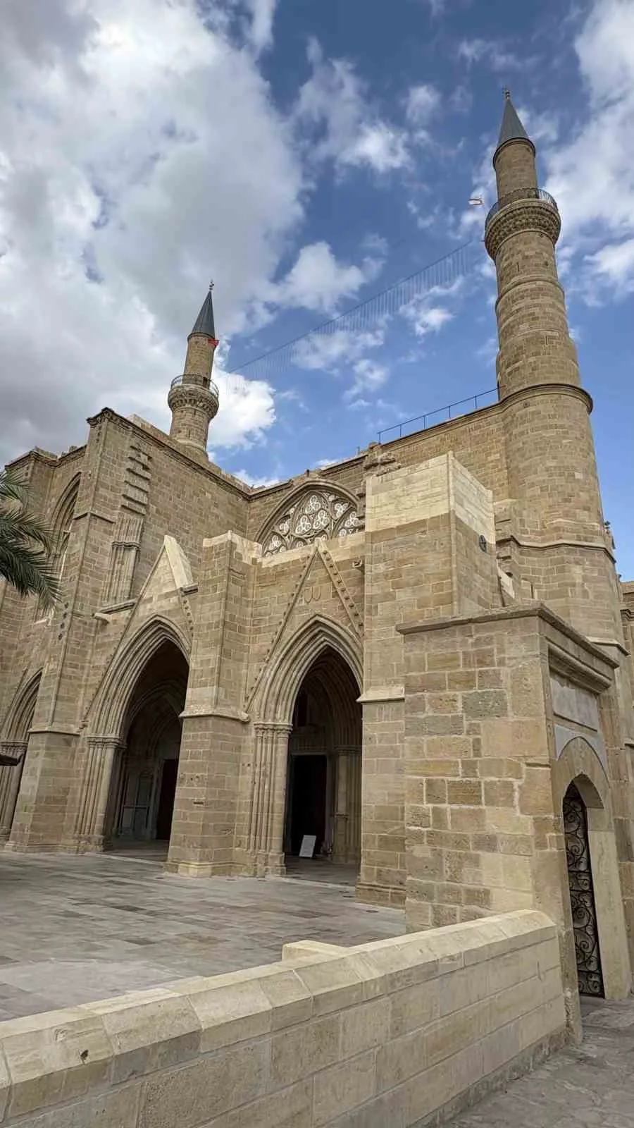 Türkiye ile KKTC arasında güçlü bir hava köprüsü kuran Türk