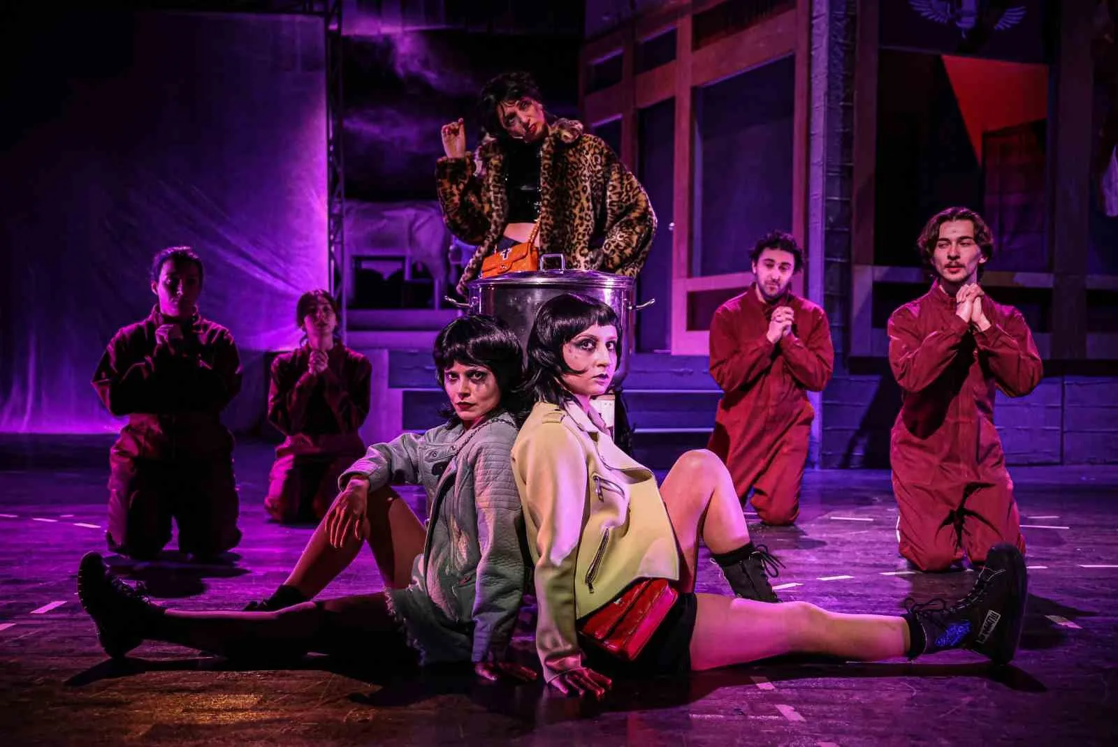 Antalya Şehir Tiyatroları 2025-2026 sezonunda 3’ü yeni olmak üzere toplam