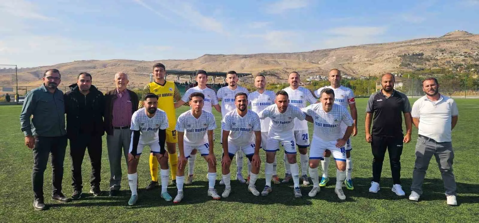 Tomarza Belediyespor, deplasmanda Belsinspor ile 2-2 berabere kalarak evine 1