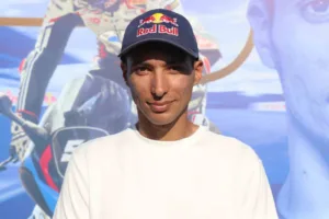 Gelecek sezon MotoGP’de mücadele edecek olan milli motosikletçi Toprak Razgatlıoğlu,