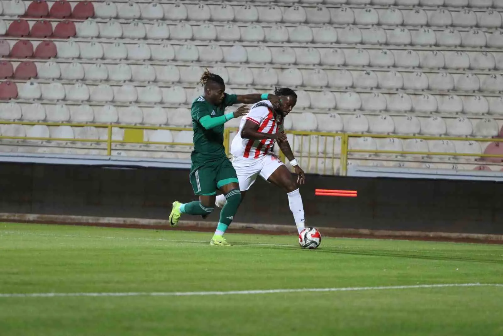 Trendyol 1. Lig’in 9. haftasında Boluspor sahasında ağırladığı Esenler Erokspor’a