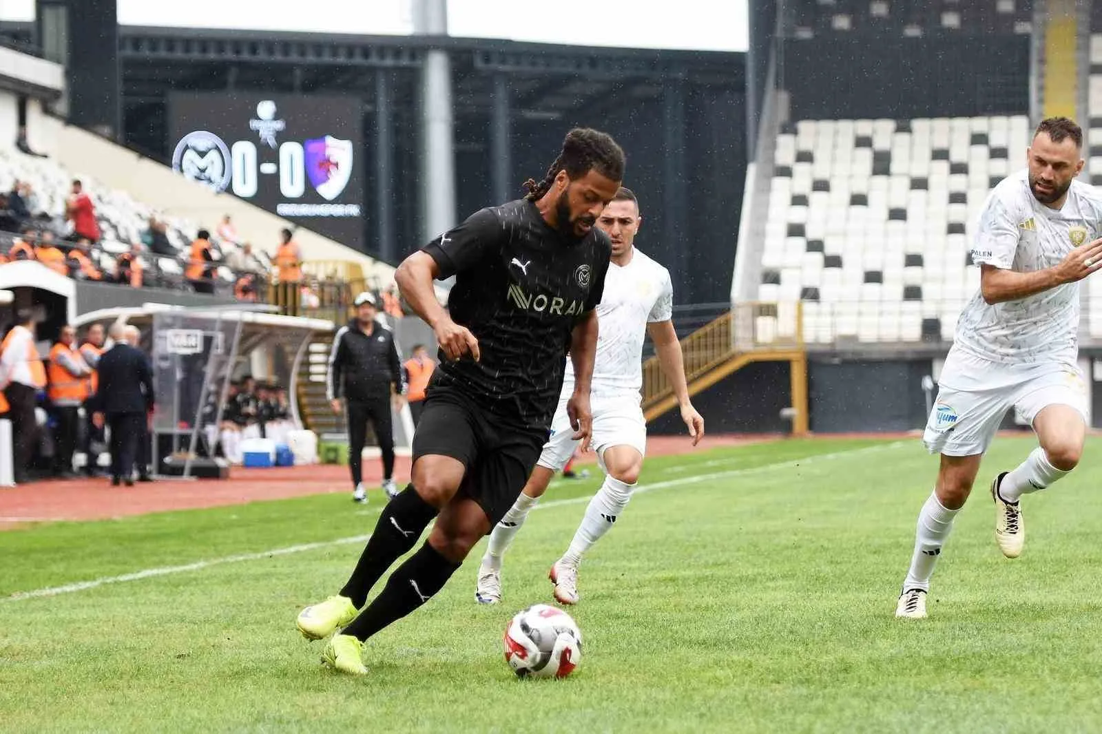 Trendyol 1. Lig’in 10. haftasında Manisa FK sahasında karşılaştığı Erzurumspor