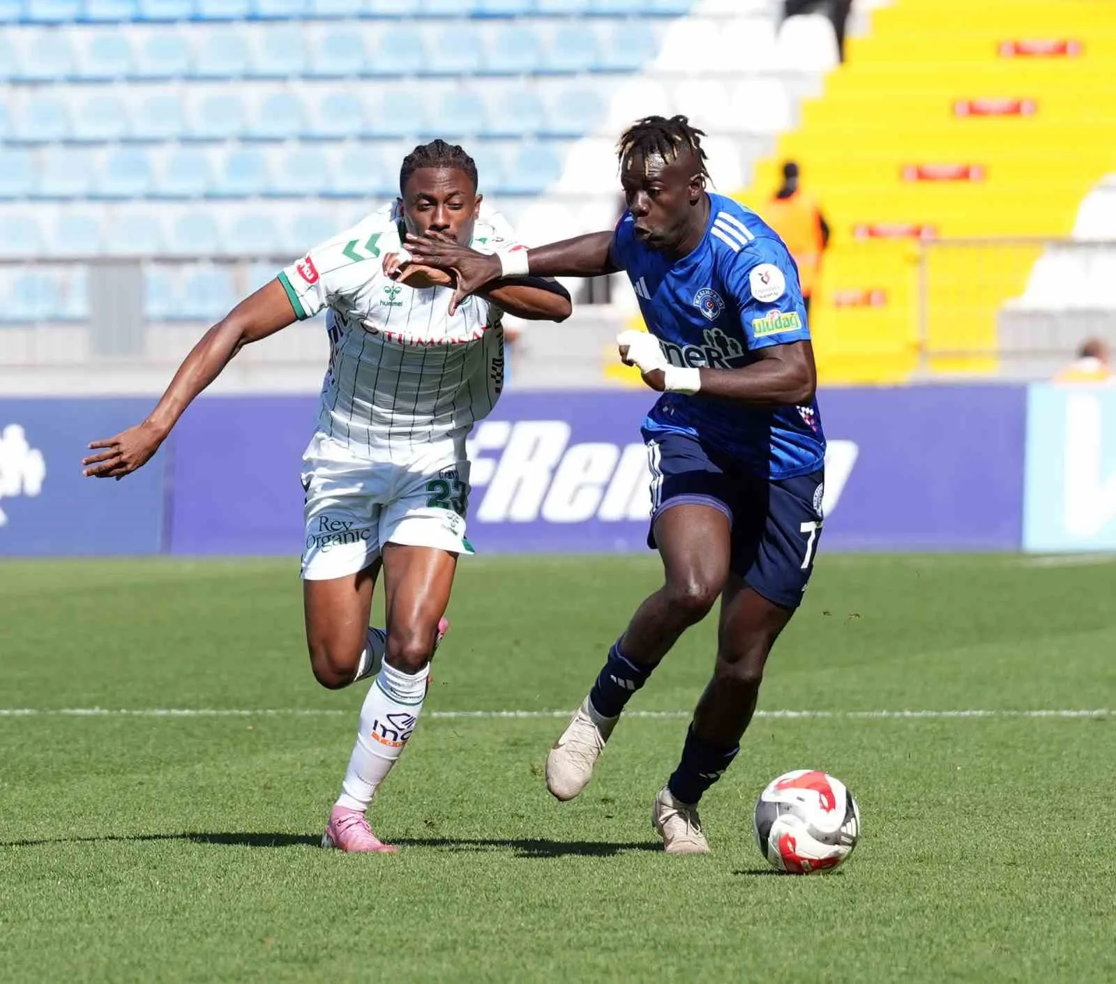 Trendyol Süper Lig’in 8. haftasında Kasımpaşa evinde Konyaspor ile mücadele