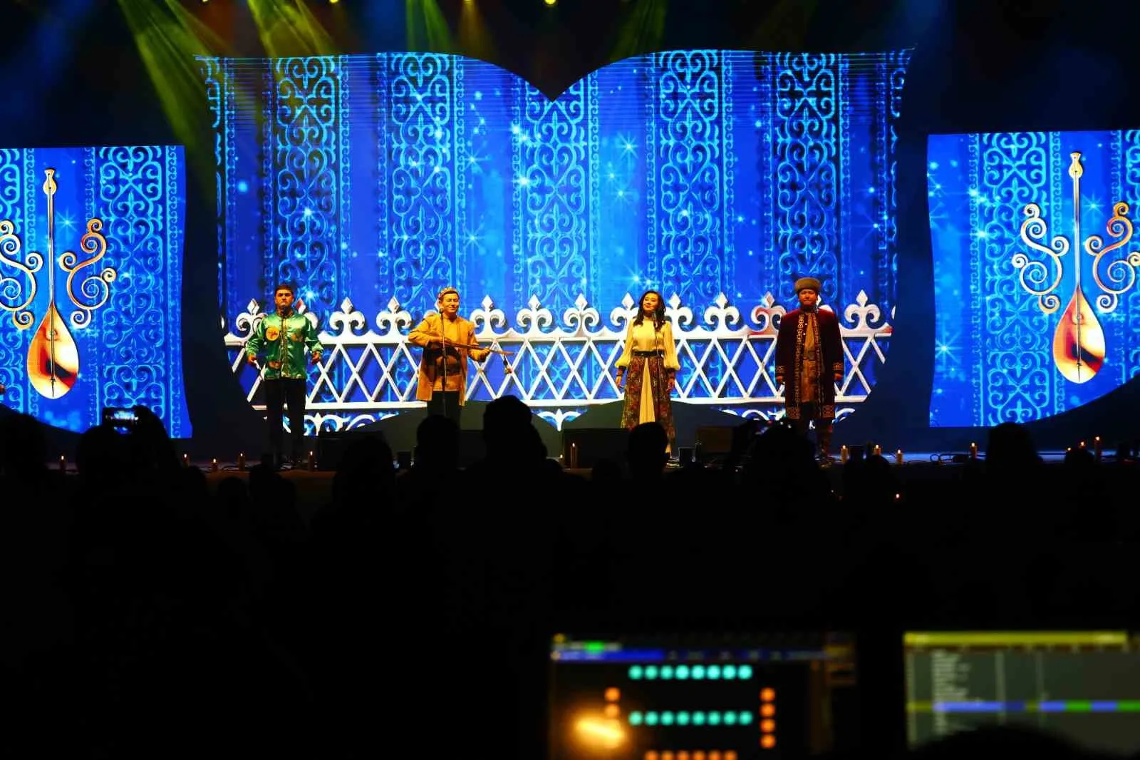 Elazığ’da düzenlenen 28. Uluslararası Hazar Şiir Akşamları, Türk Dünyası Topluluklarının