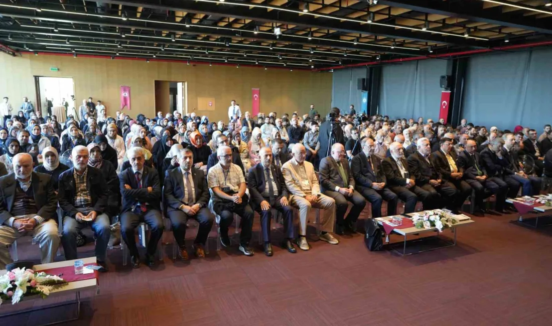 Samsun Üniversitesi İlahiyat Fakültesi koordinasyonunda düzenlenen “Türkiye Hadis İhtisas Toplantısı”