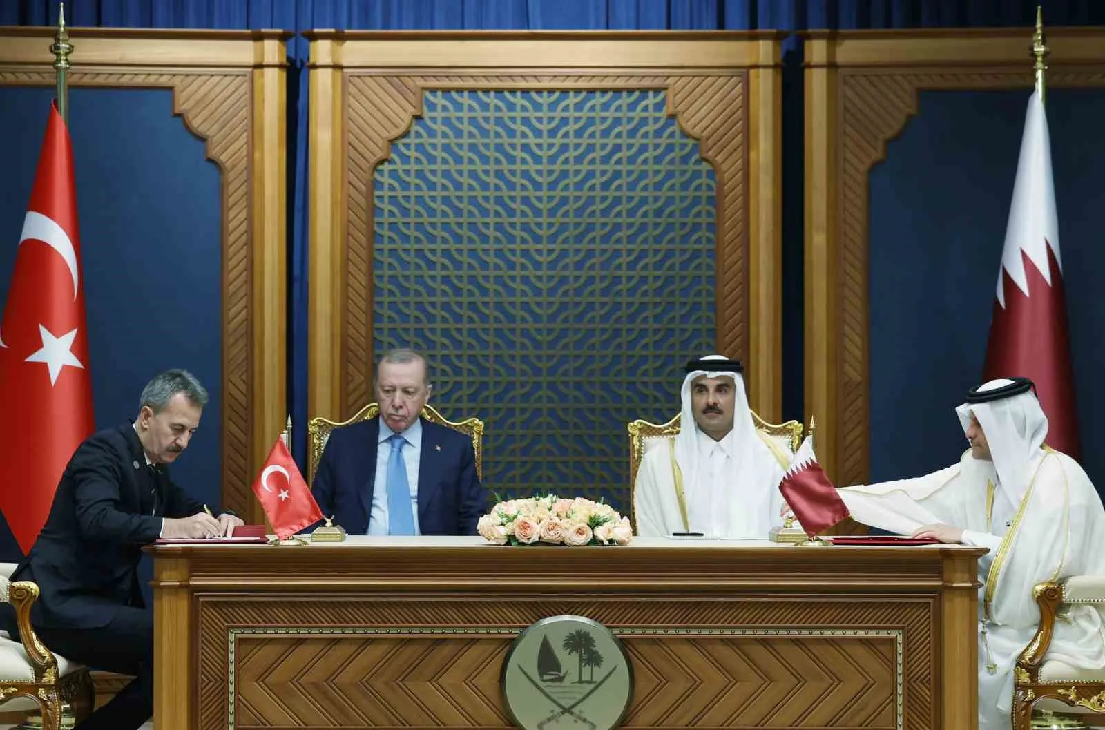 Cumhurbaşkanı Recep Tayyip Erdoğan ile Katar Emiri Şeyh Tamim bin