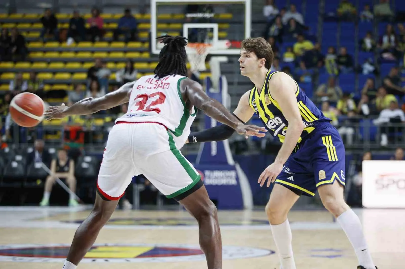 Türkiye Sigorta Basketbol Süper Ligi 3. haftasında Fenerbahçe Beko, evinde