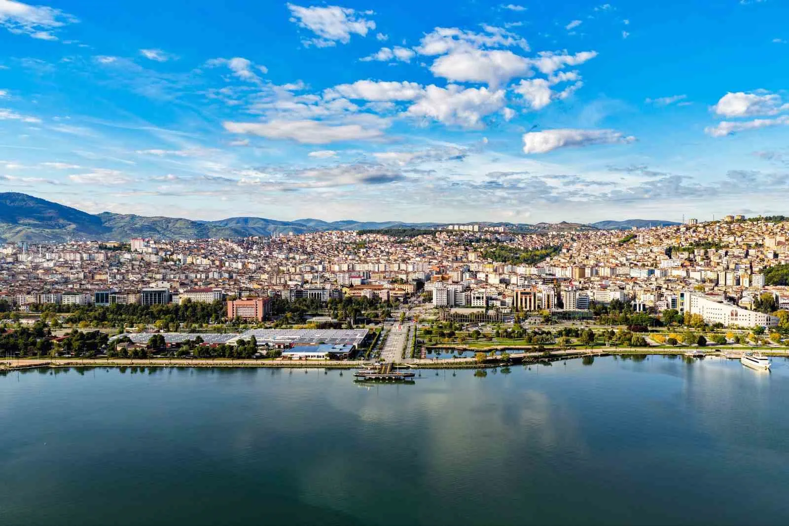 Samsun Valisi Orhan Tavlı, kentin sanayi, ulaşım, sağlık ve tarım