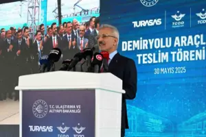 Ulaştırma ve Altyapı Bakanı Abdulkadir Uraloğlu, TÜRASAŞ Sakarya Bölge Müdürlüğü