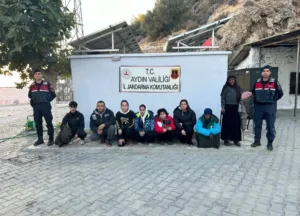 Ülkeye yasadışı yollarla giriş yaptığı tespit edilen 8 düzensiz göçmen,