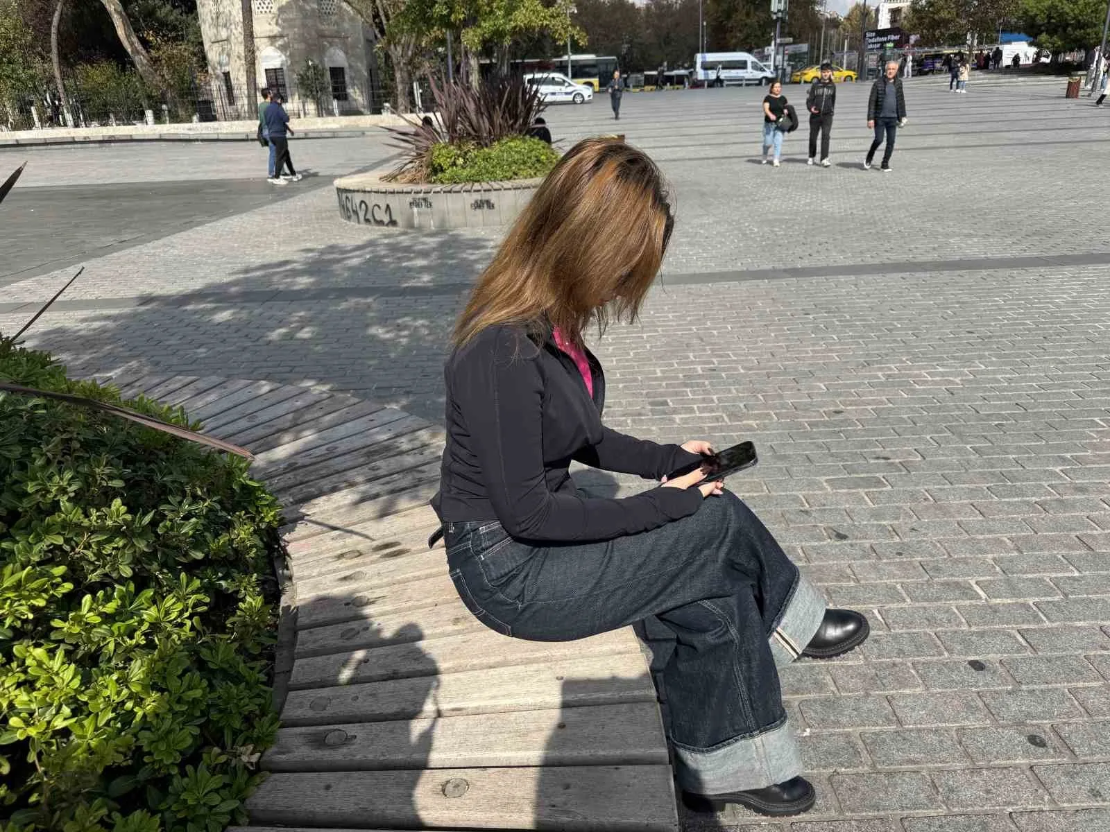 Türkiye’ye yüksek lisans eğitimi için gelen Azerbaycanlı kadın, ev kiralamak