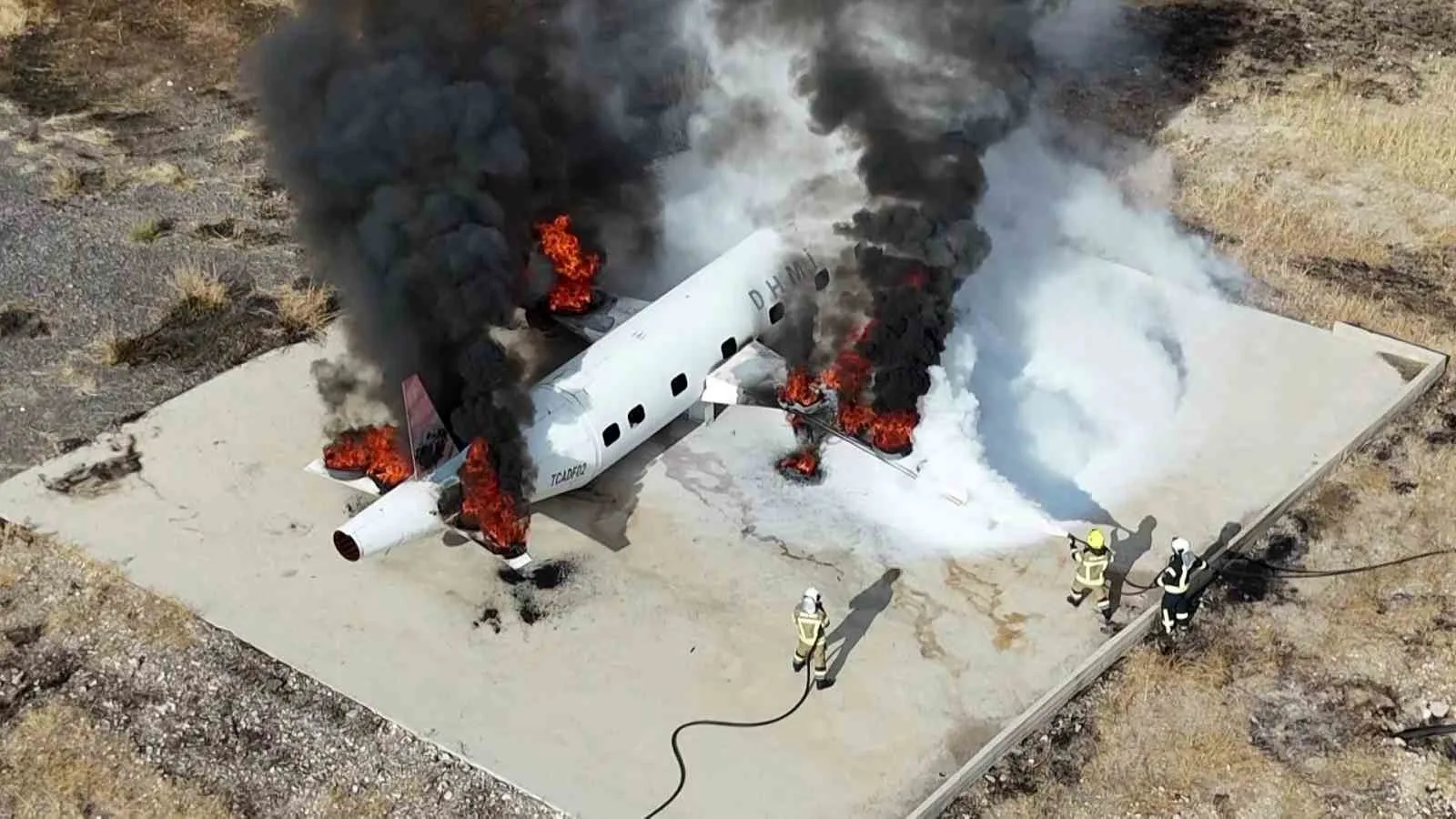 Adıyaman’da 77 yolcu, 5 mürettebat olmak üzere 82 kişinin bulunduğu