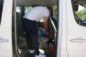 Antalya Büyükşehir Belediyesi UKOME ekipleri okul servislerine yönelik kapsamlı kontrollerini