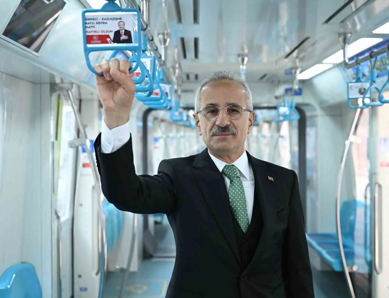 Ulaştırma ve Altyapı Bakanı Abdulkadir Uraloğlu, “Asya ile Avrupa’yı sadece