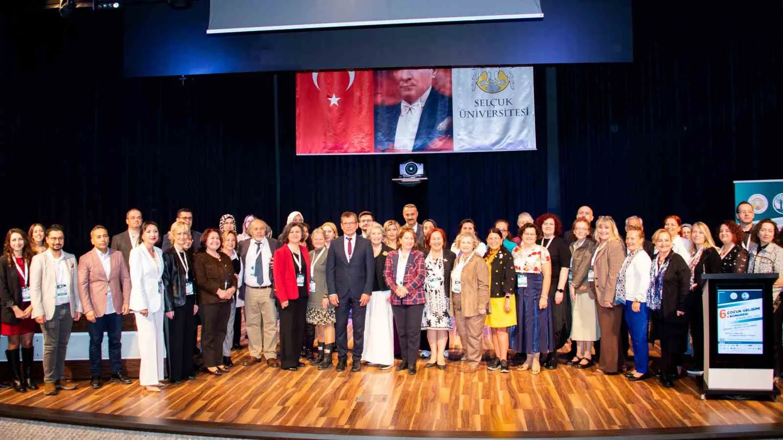 Selçuk Üniversitesi Sağlık Bilimleri Fakültesi tarafından “Köklerden Geleceğe; Çocuğun Korunması