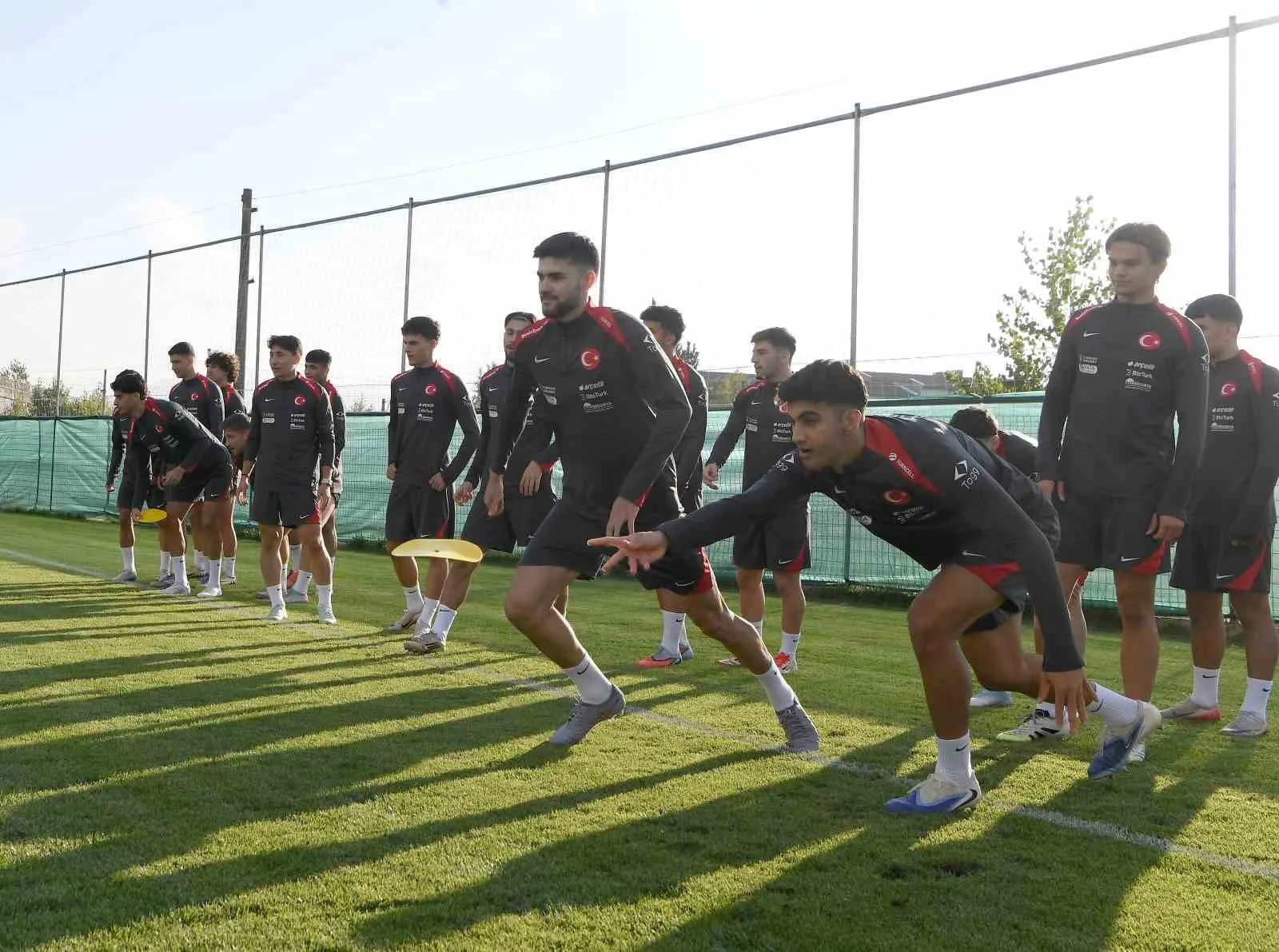 Ümit Milli Futbol Takımı, cuma günü Litvanya ile oynayacağı 2027
