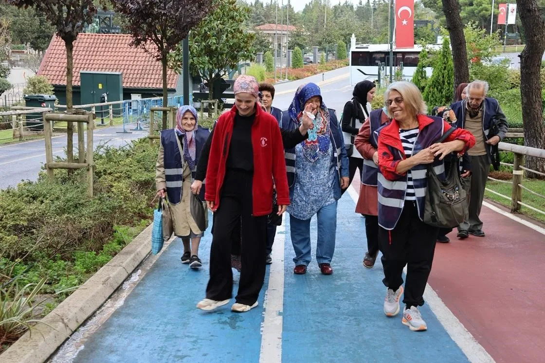 Ümraniye Belediyesi, 1 Ekim Dünya Yaşlılar Günü kapsamında anlamlı bir