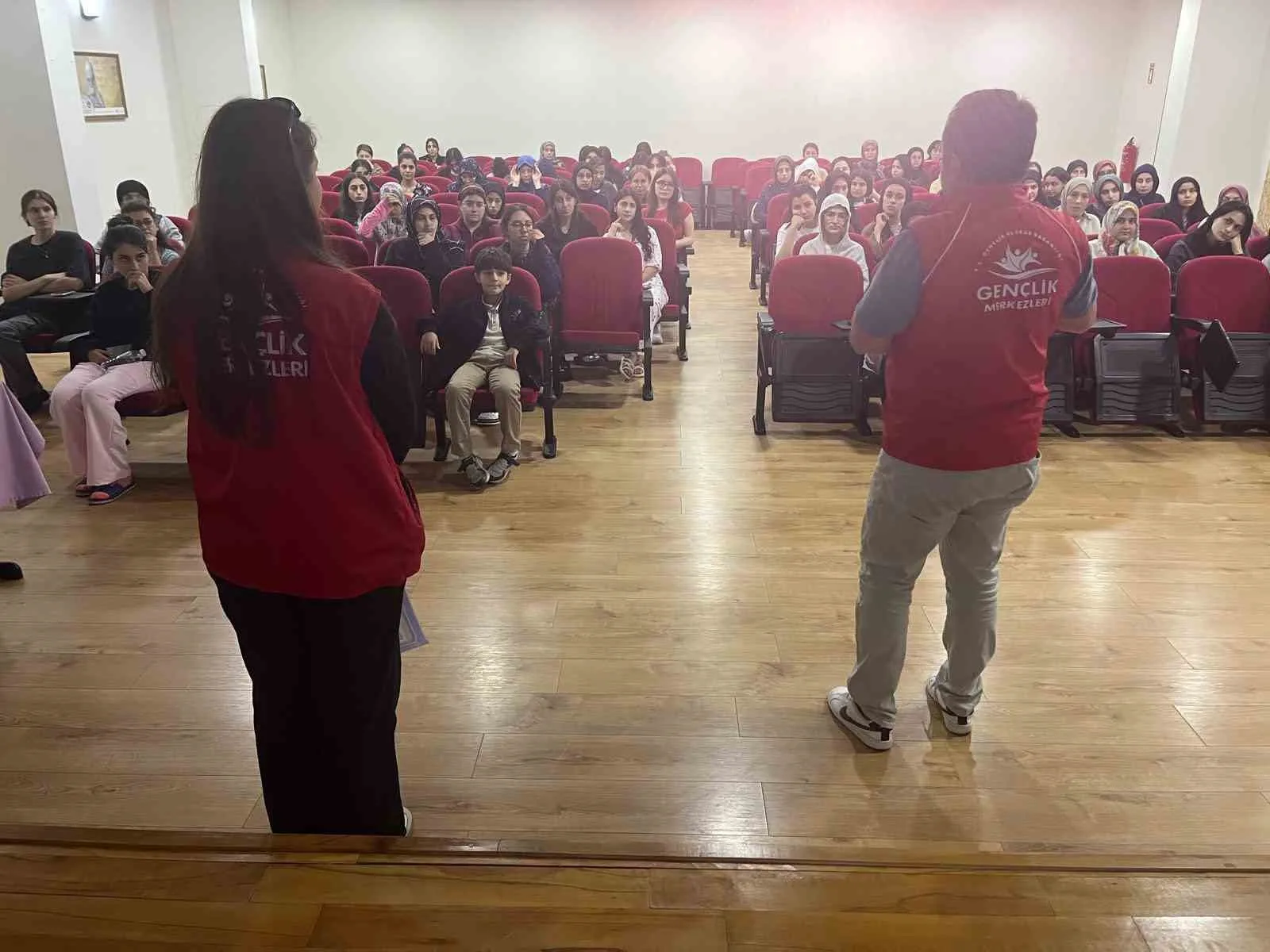 DÜZCE (İHA) – Düzce Üniversitesi’ne yeni gelen öğrencilere yönelik Bahçeşehir