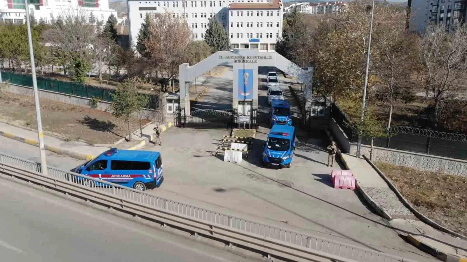 Kırıkkale’nin Yahşihan ilçesinde jandarma ekiplerinin düzenlediği operasyonda, üniversite öğrencilerine satılmak