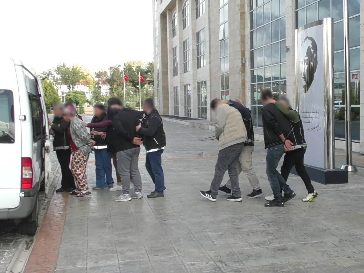 Uşak İl Emniyet Müdürlüğü Narkotik Suçlarla Mücadele Şube Müdürlüğünce il