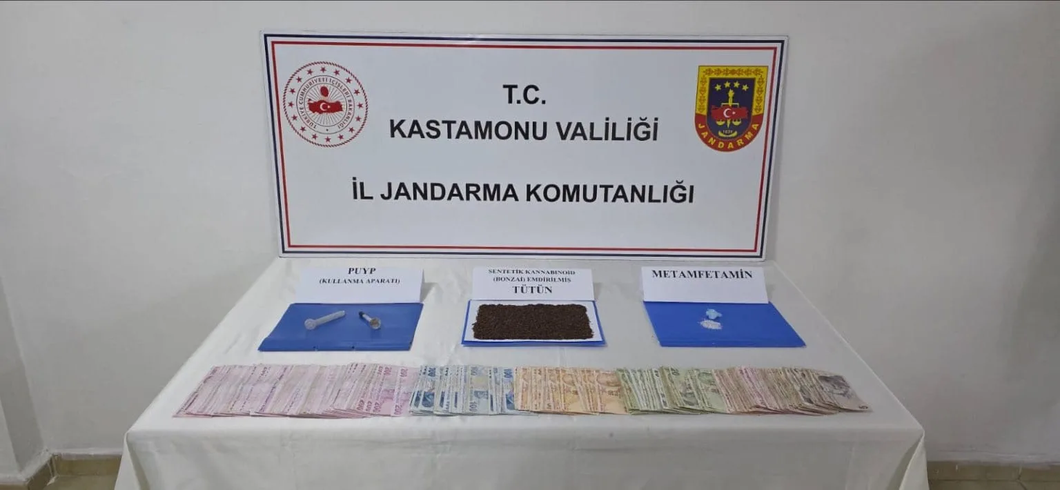 Kastamonu’nun Taşköprü ilçesinde uyuşturucu madde ticareti yaptığı gerekçesiyle tutuklu yargılanan