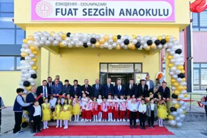 Eskişehir Valisi Hüseyin Aksoy, kamu kaynaklarıyla yaptırılan Fuat Sezgin Anaokulu’nun