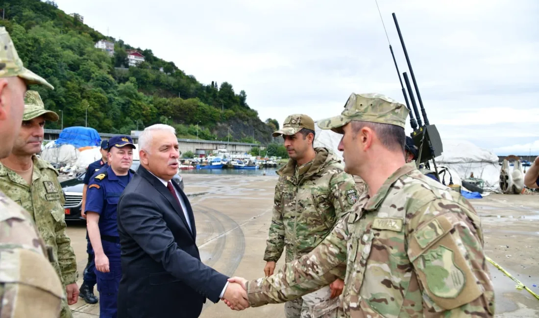 Trabzon Valisi Aziz Yıldırım, vatandaşların denizde şüpheli ya da tanımlayamadıkları