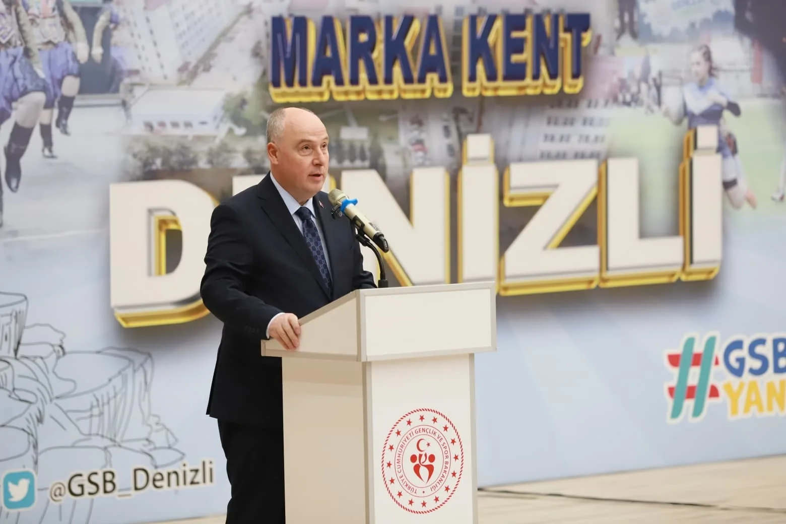 DENİZLİ (İHA) – Denizli’de okul sporları yeni dönem bilgilendirme toplantısında