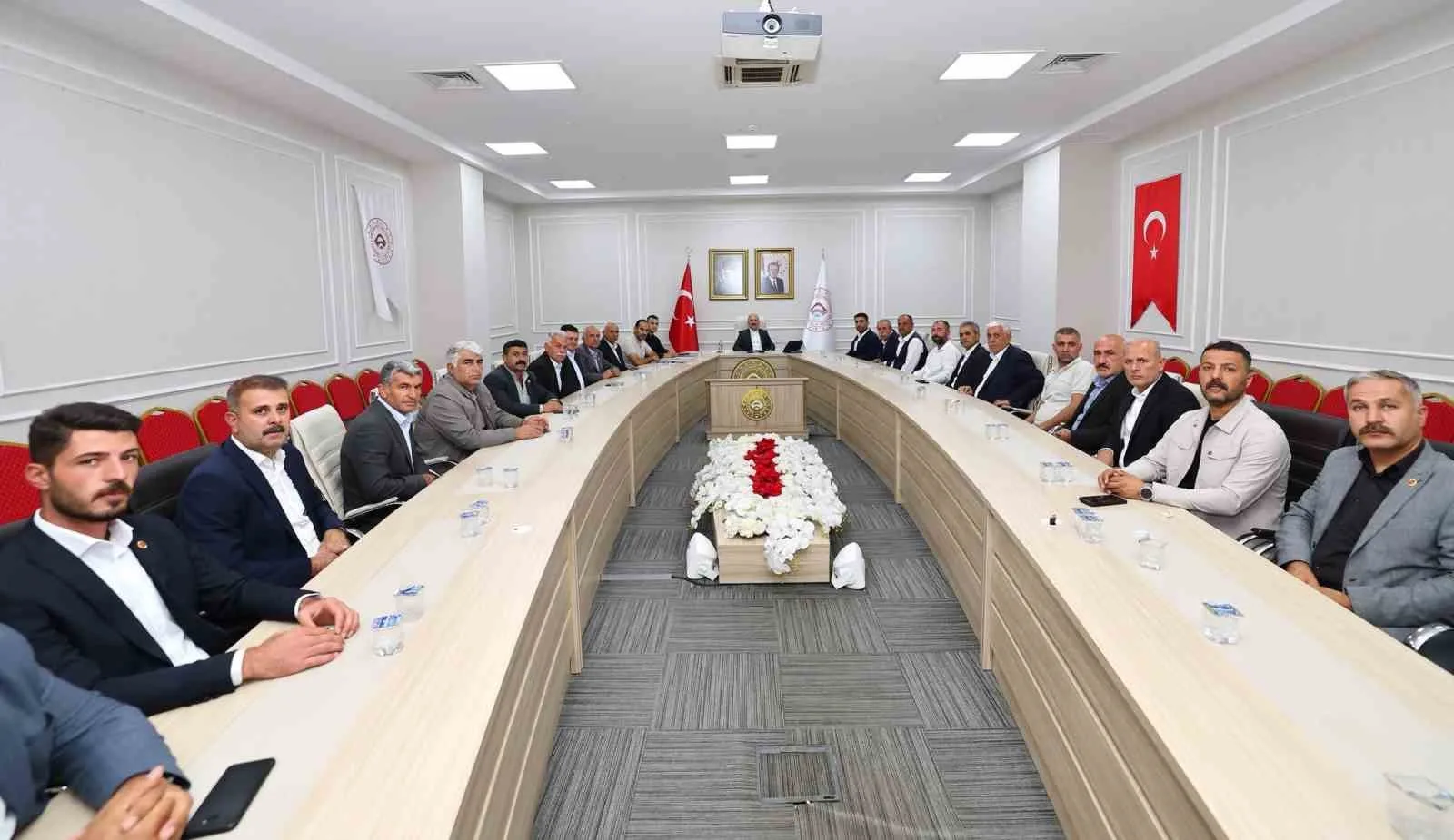 Adıyaman Valisi Osman Varol, Kömür Belediye Başkanı Hasari Talaş ve