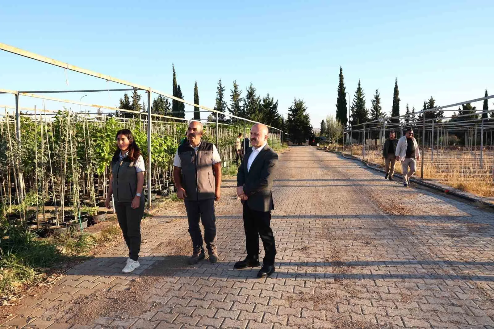 Adıyaman Valisi Osman Varol, Hasancık Köyü’nde bulunan Orman Fidanlık Müdürlüğü’nü
