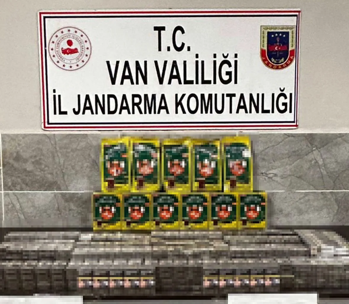 Van’ın Gürpınar ilçesinde jandarma ekipleri tarafından yapılan çalışmalar sonucu bin