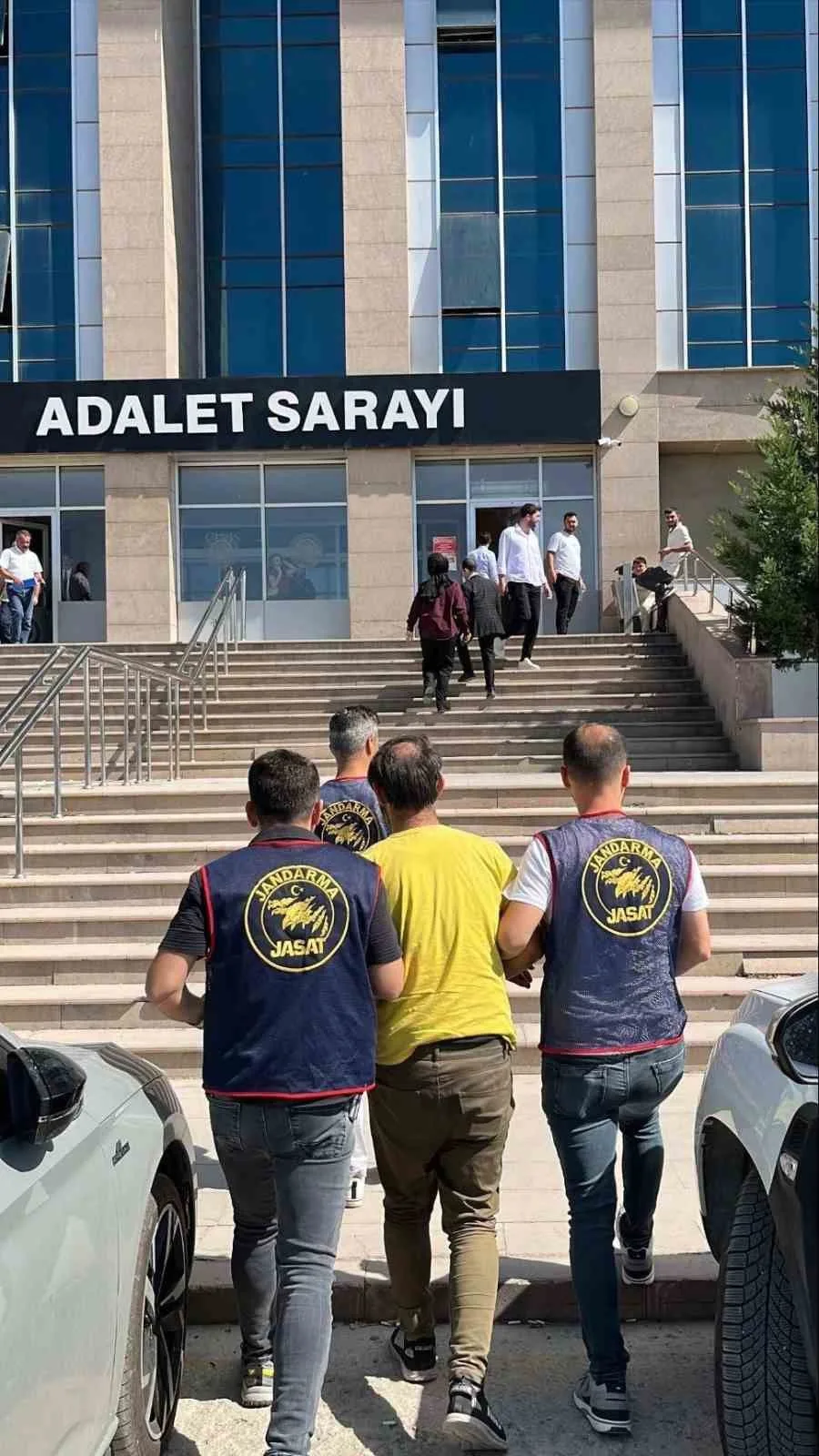 Van’da FETÖ/PDY silahlı terör örgütüne üye olma suçundan aranan şahıs