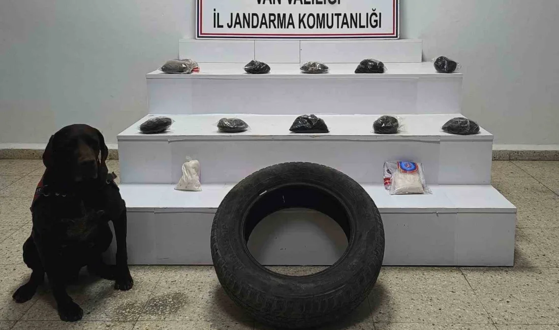Van’ın Başkale ilçesinde jandarma ekipleri otomobil lastiğinde 5 kilo 611