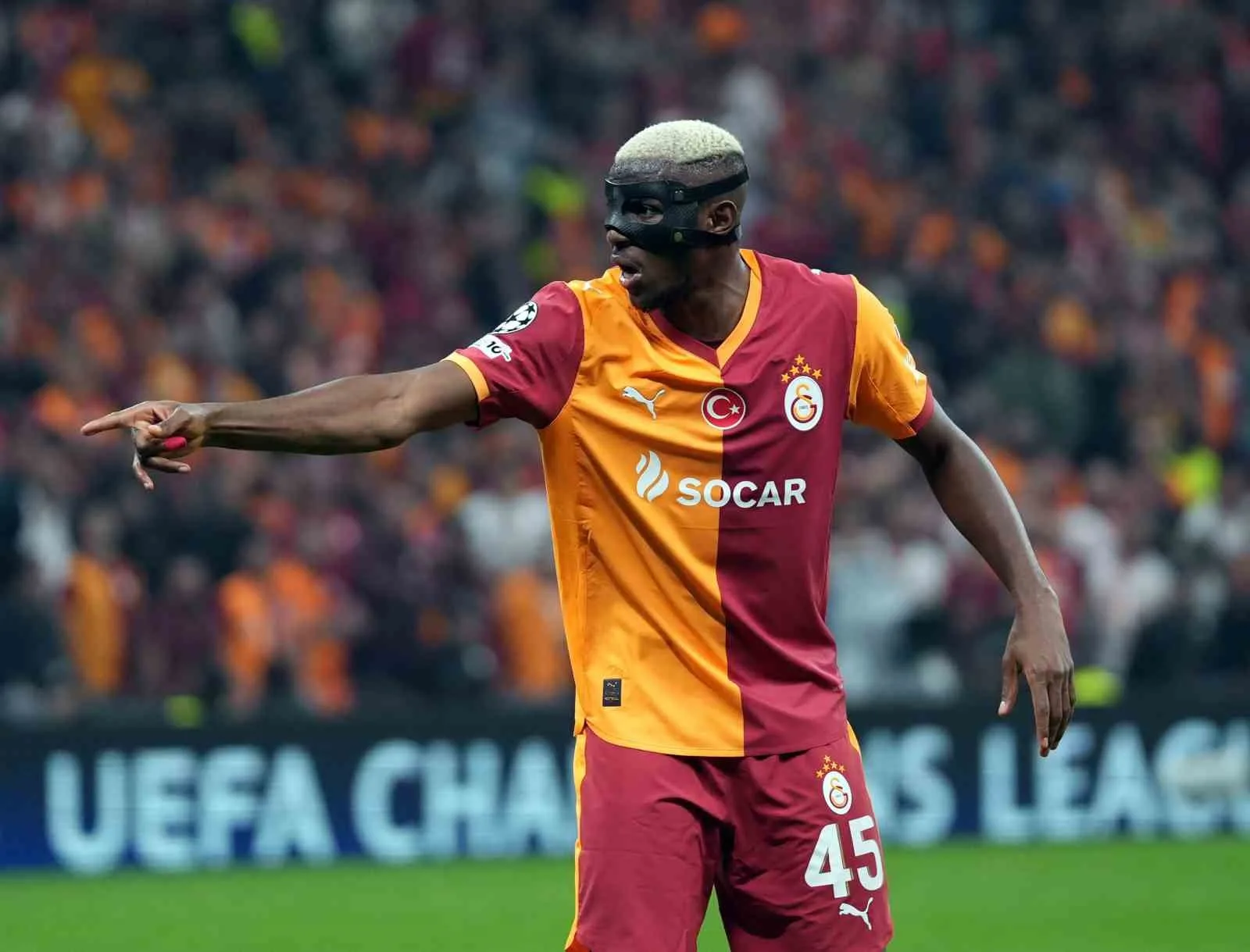 Galatasaray’ın Nijeryalı futbolcusu Victor Osimhen, Liverpool maçıyla bu sezon UEFA