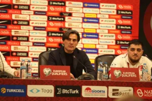 A Milli Futbol Takımı Teknik Direktörü Vincenzo Montella, Gürcistan maçında
