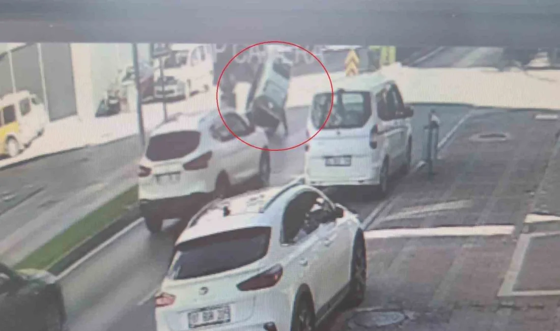 Antalya’nın Manavgat ilçesinde seyir halindeki 3 tekerlekli elektrikli bisikletin devrilmesi