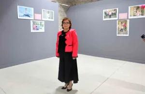 Adana’da meme kanserini atlatan 17 kadının günlük yaşamlarında fotoğrafları çekilerek
