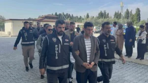Yalova’da İl Göç İdaresi’ne yönelik operasyonda gözaltına alınan 9 şüpheliden