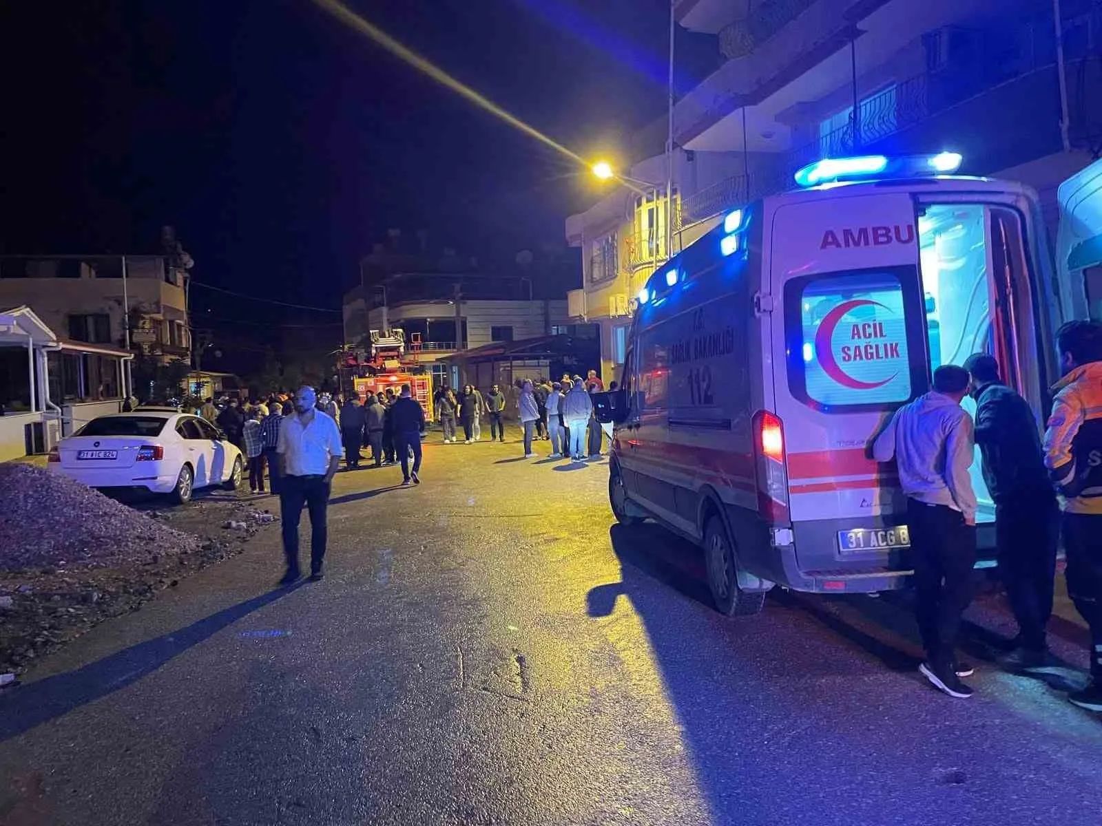 Hatay’da bir fırında çıkan yangında tüpün patlaması sonucu 9 kişi