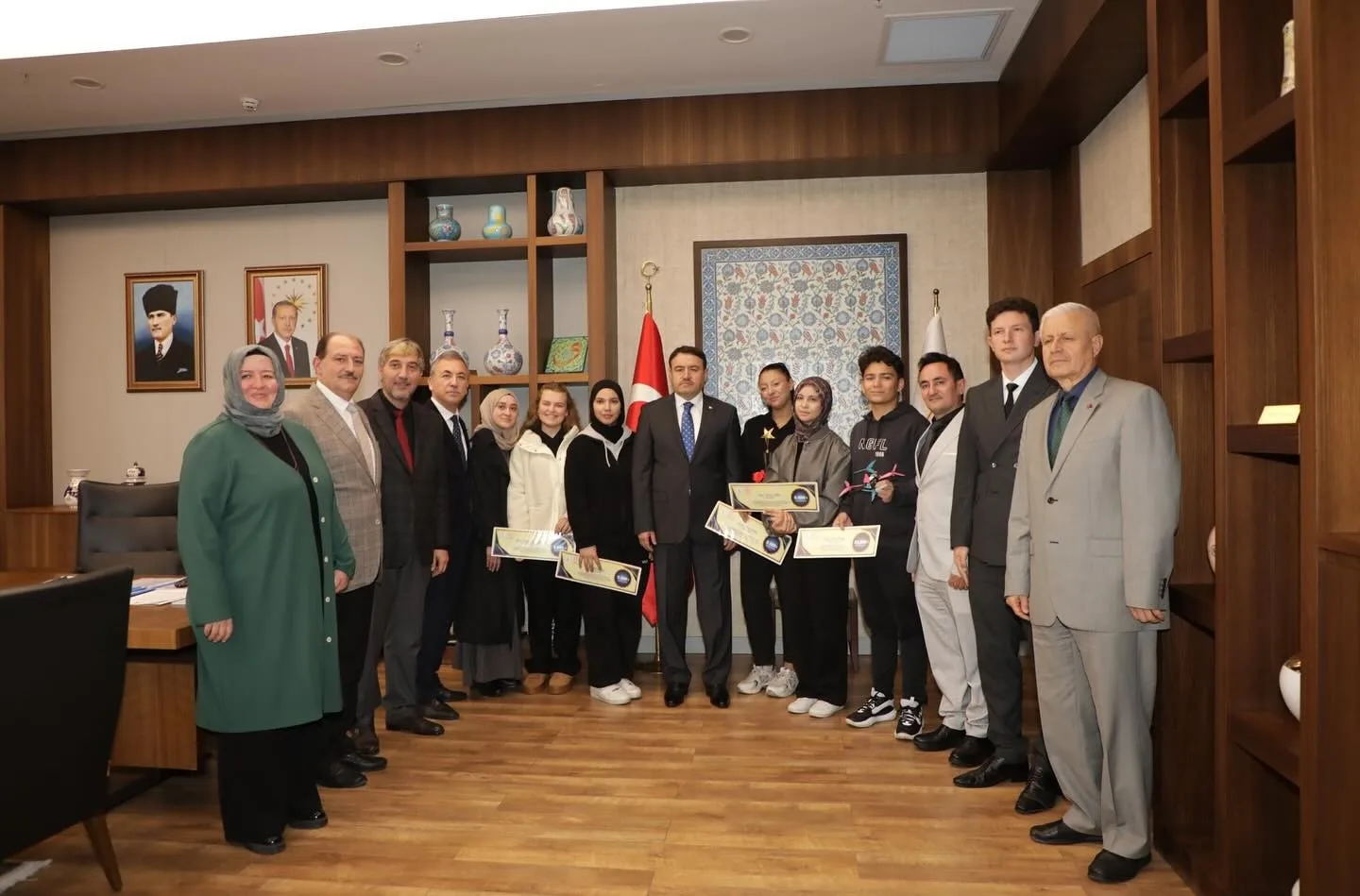 Kütahya Valisi Musa Işın, ulusal ve uluslararası yarışmalarda derece elde