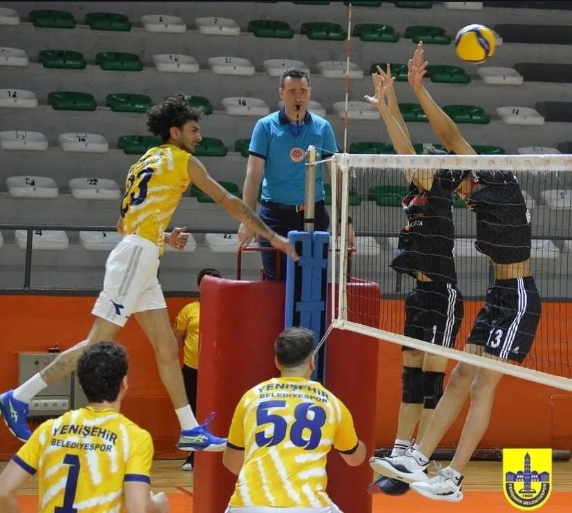 Voleybol Federasyonu 2. Lig’de mücadele eden Yenişehir Belediyespor Takımında hedef