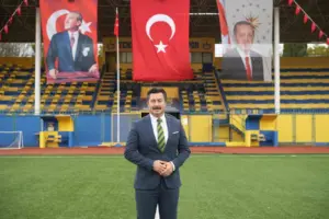 Yenişehir Belediye Başkanı Ercan Özel, 29 Ekim Cumhuriyet Bayramı için